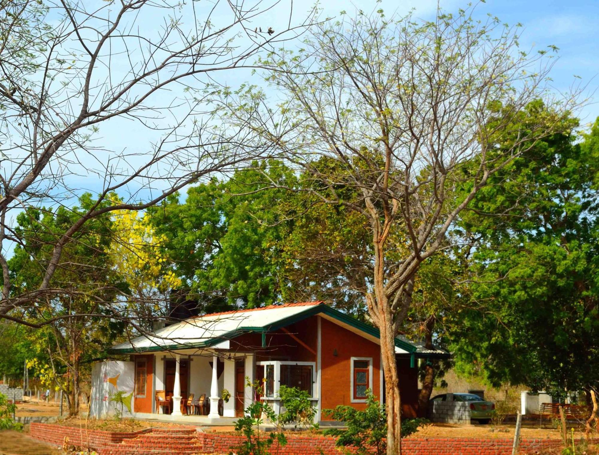 Pelican View Cottages Kataragama Exteriör bild