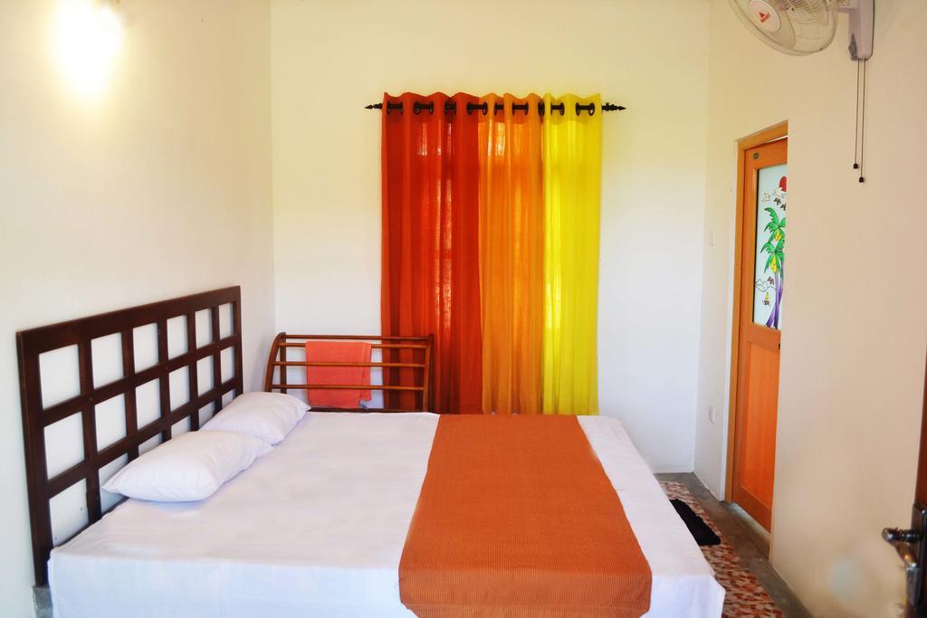 Pelican View Cottages Kataragama Exteriör bild