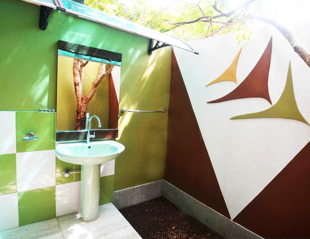 Pelican View Cottages Kataragama Exteriör bild