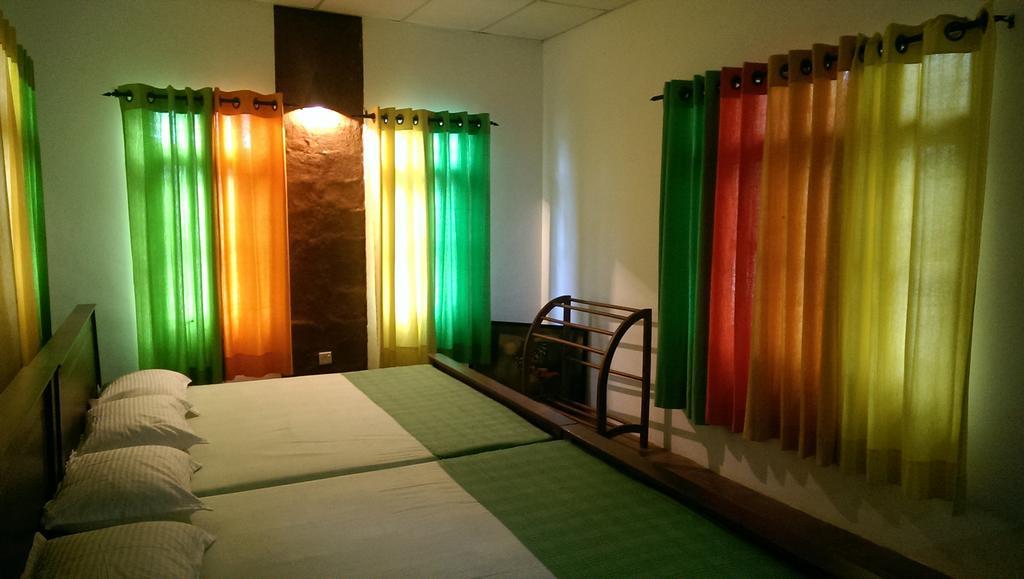 Pelican View Cottages Kataragama Exteriör bild